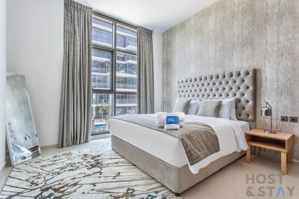 Boutique 2Br At Damac Hills, Dubai - Host & Stay