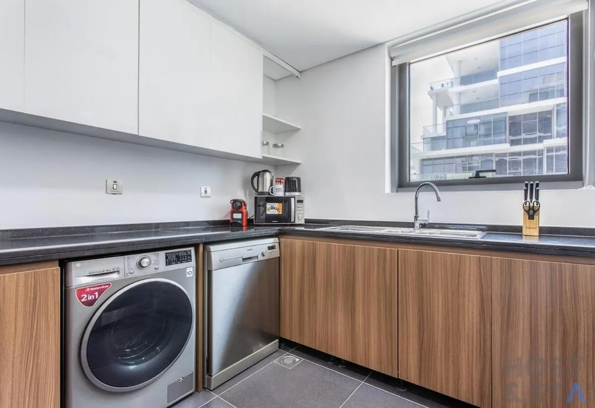 Boutique 2Br At Damac Hills, Dubai - Host & Stay