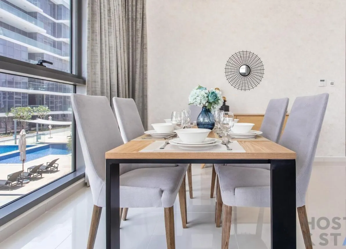 Boutique 2Br At Damac Hills, Dubai - Host & Stay Apartment